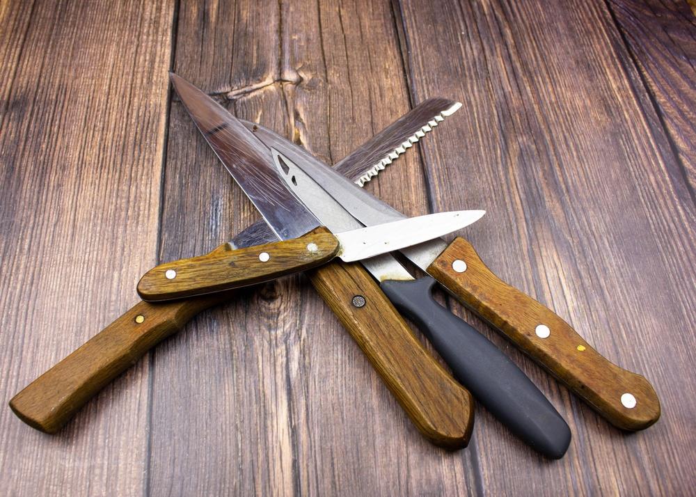 El truco infalible para afilar cuchillos en pocos minutos y con un material que tienes en casa