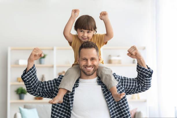 Esto es lo que sucede si sobreproteges a tus hijos, según la psicología