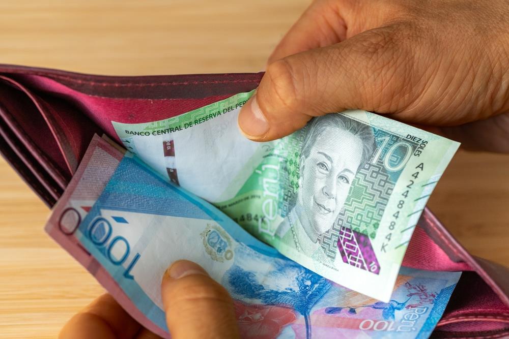 El cuarzo que deberás llevar en la billetera para atraer dinero y riqueza