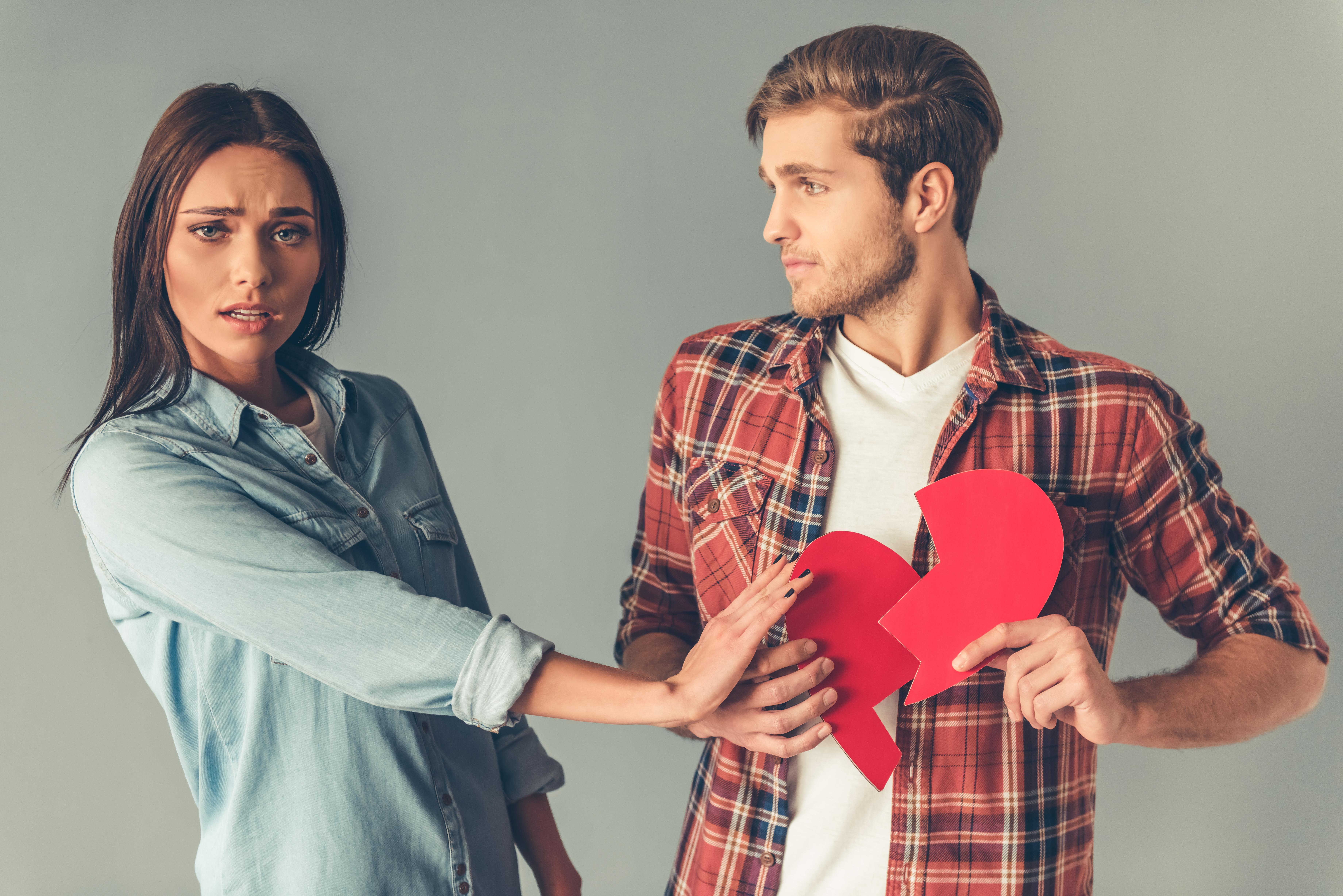 Psicología: qué significa que una persona rechace siempre las muestras de afecto